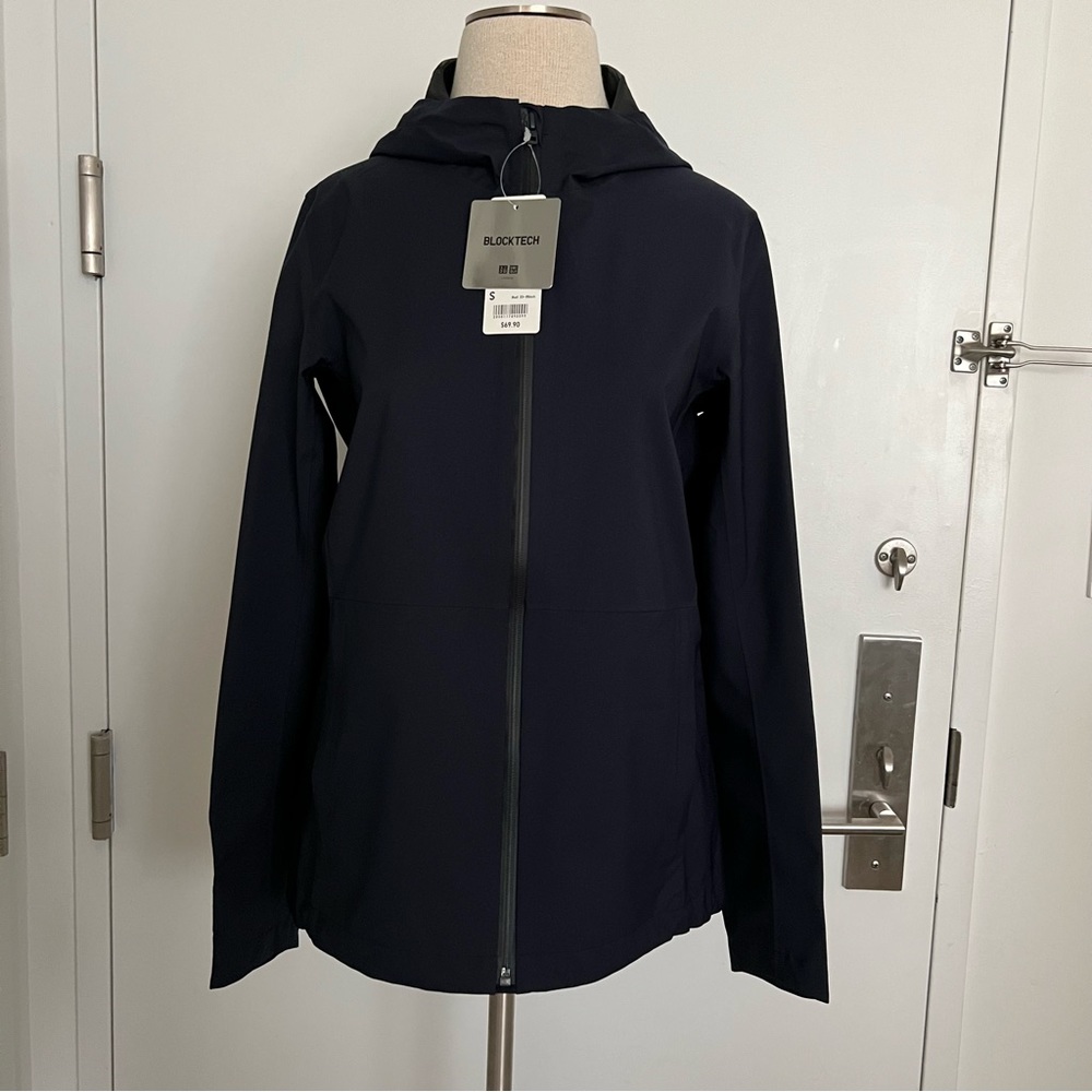 New Uniqlo Women's BlockTech Windbreaker Rain Jacket Full Zip Hooded Navy size S